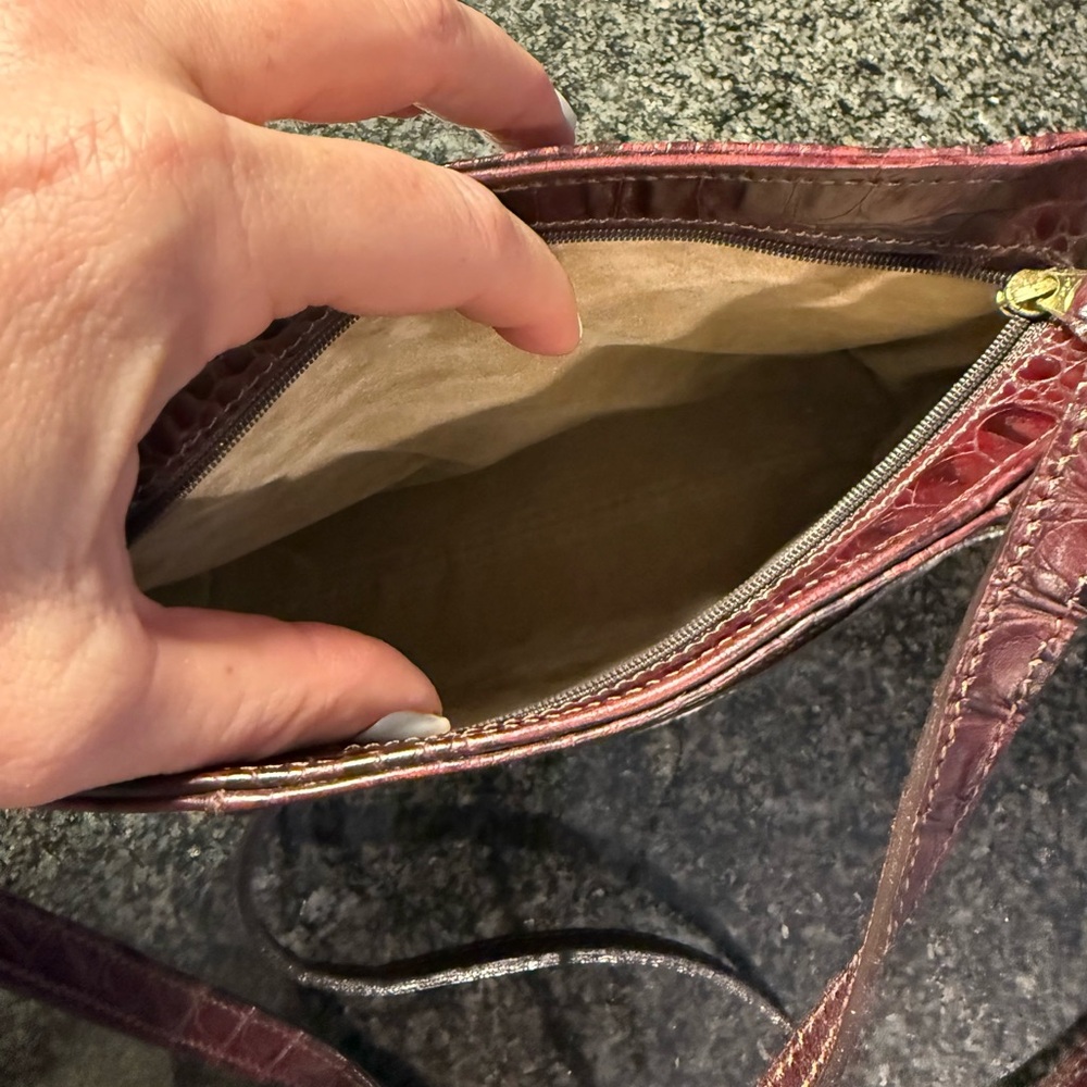Brahmin Emilia Merlot Whitney Crocodile-Embossed crossbody Bag - Picture 2 of 4